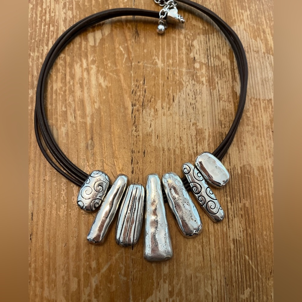 Talbots Necklace - Picture 2 of 3